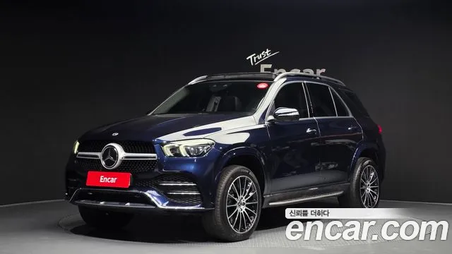 Mercedes-Benz GLE-Class 2022 — photo 1