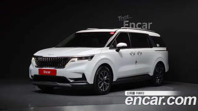 Kia Canival 2022 — photo 1