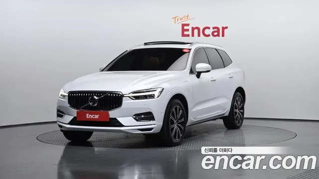 Volvo XC60 2021 — photo 1
