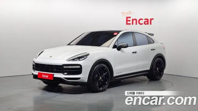 Porsche Cayenne 2023 — photo 1