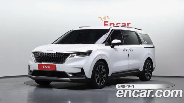 Kia Canival 2022 — photo 1