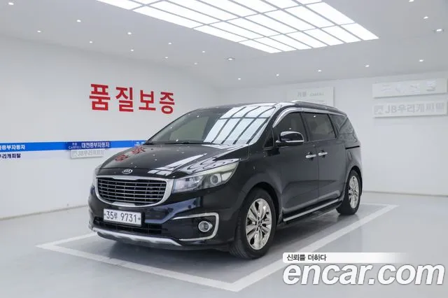Kia Canival 2015 — photo 1