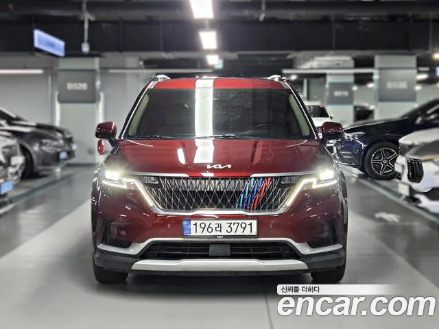 Kia Canival 2021 — photo 1
