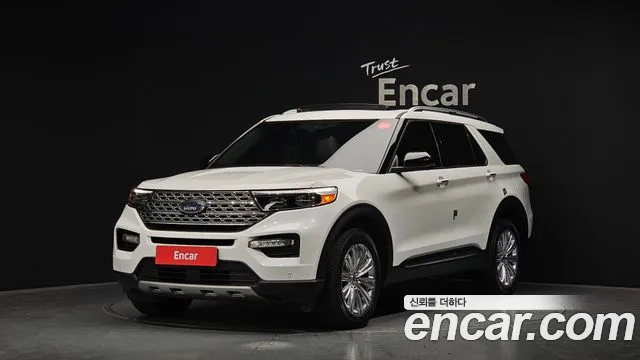 Ford Explorer 2021 — photo 1