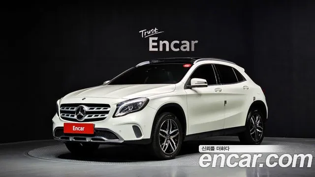 Mercedes-Benz GLA-Class 2018 — photo 1