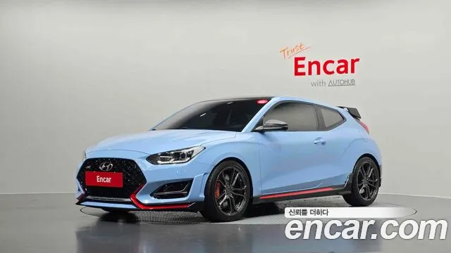 Hyundai Veloster 2019 — photo 1