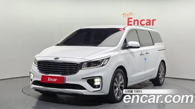 Kia Canival 2019 — photo 1