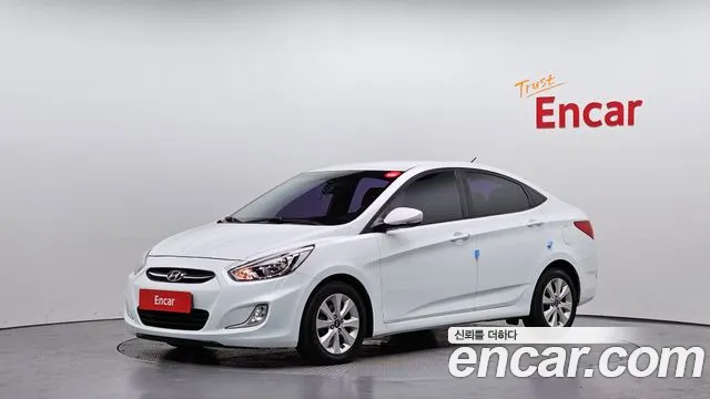 Hyundai Accent 2015 — photo 1