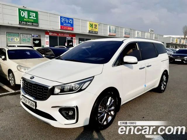 Kia Canival 2019 — photo 1