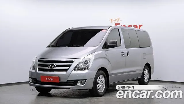 Hyundai Starex 2017 — photo 1