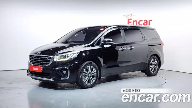 Kia Canival 2019 — photo 1