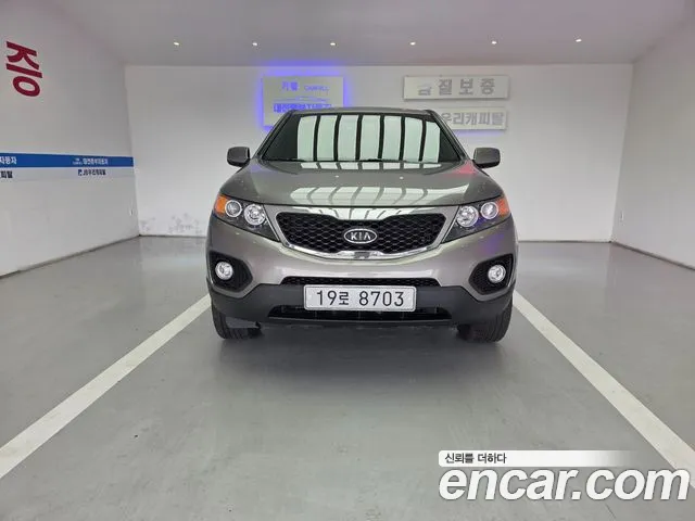 Kia Sorento 2010 — photo 1