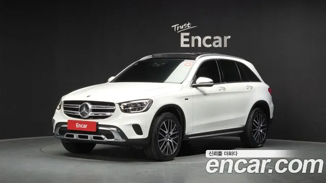 Mercedes-Benz GLC-Class 2021 — photo 1