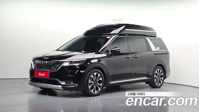 Kia Canival 2022 — photo 1