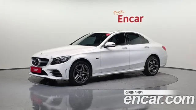 Mercedes-Benz C-Class 2020 — photo 1