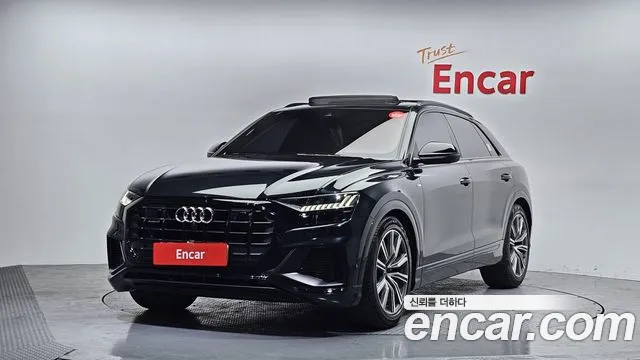 Audi Q8 2021 — photo 1