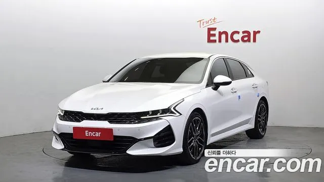 Kia K5 2022 — photo 1