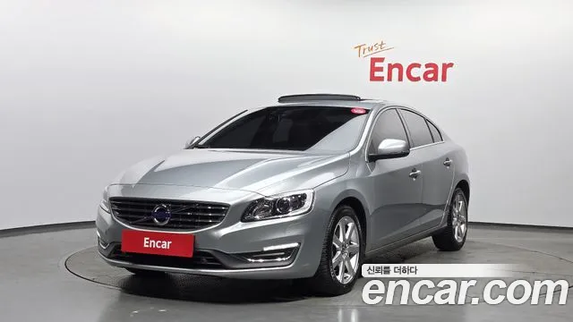 Volvo S60 2016 — photo 1