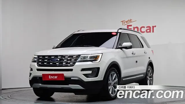 Ford Explorer 2017 — photo 1