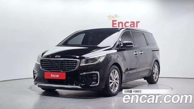 Kia Canival 2019 — photo 1