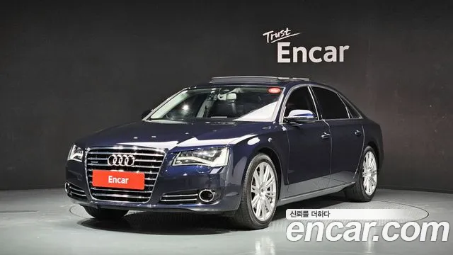 Audi A8 2012 — photo 1