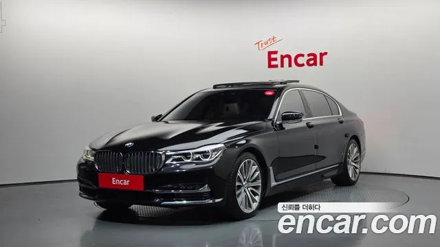 BMW 7-Series 2016 — photo 1