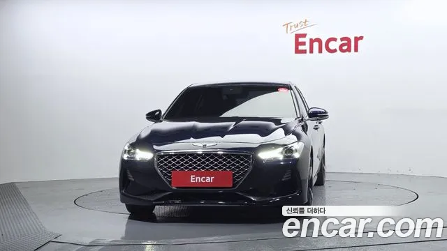 Genesis G70 2018 — photo 1