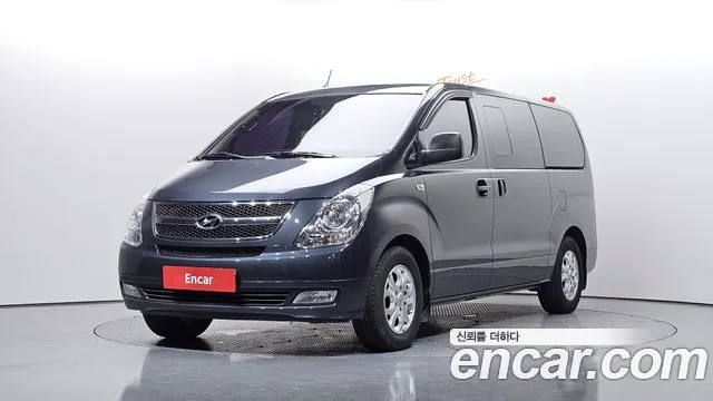 Hyundai Starex 2015 — photo 1