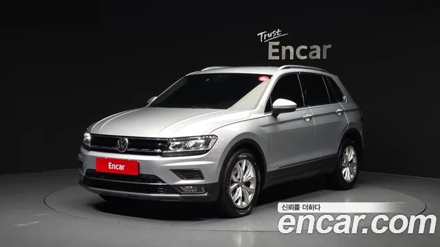 Volkswagen Tiguan 2018 — photo 1