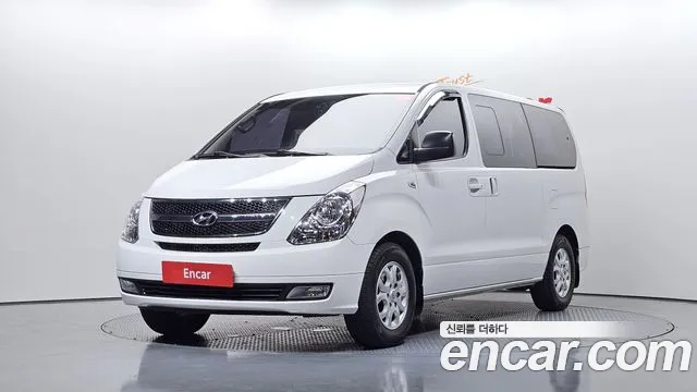 Hyundai Starex 2016 — photo 1