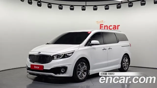 Kia Canival 2018 — photo 1