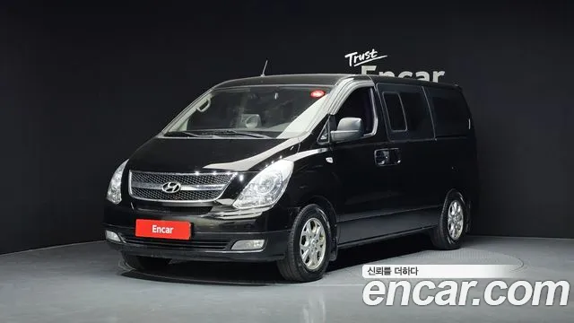 Hyundai Starex 2015 — photo 1
