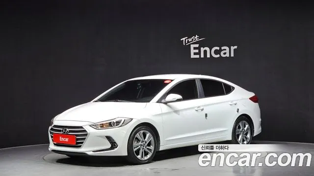 Hyundai AVANTE 2018 — photo 1