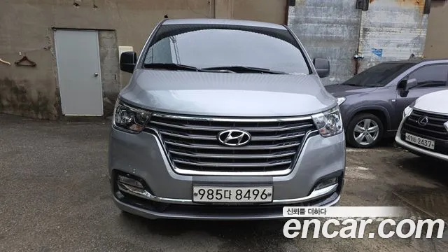 Hyundai Starex 2020 — photo 1