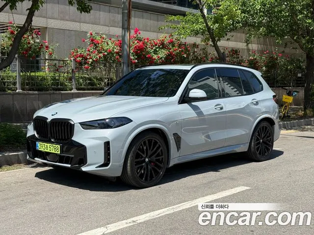 BMW X5 2026 — photo 1