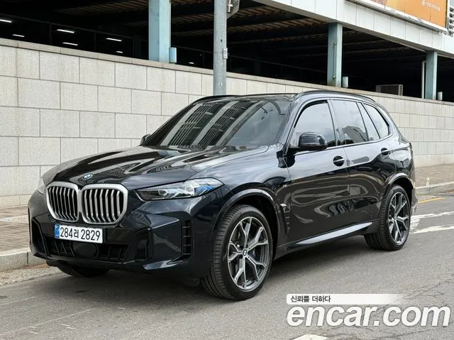 BMW X5 2026 — photo 1