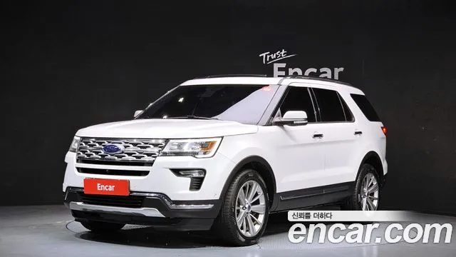 Ford Explorer 2018 — photo 1