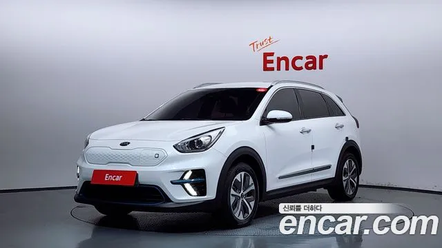 Kia Niro 2019 — photo 1