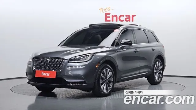 Lincoln Corsair 2022 — photo 1