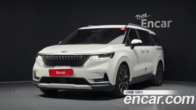 Kia Canival 2021 — photo 1