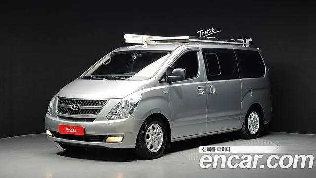 Hyundai Starex 2015 — photo 1