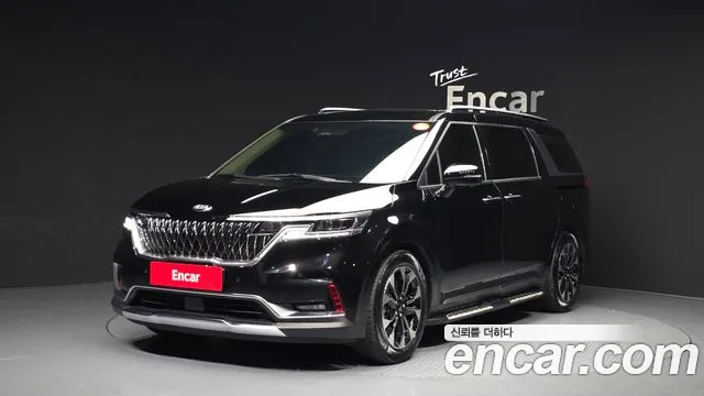 Kia Canival 2021 — photo 1