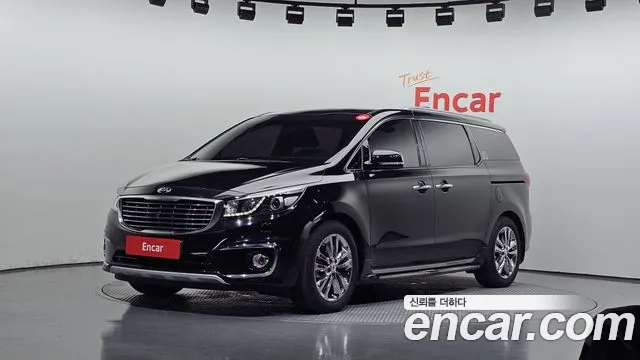 Kia Canival 2018 — photo 1