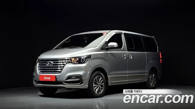 Hyundai Starex 2019 — photo 1