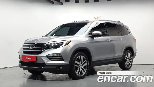 Honda Pilot 2017 — photo 1