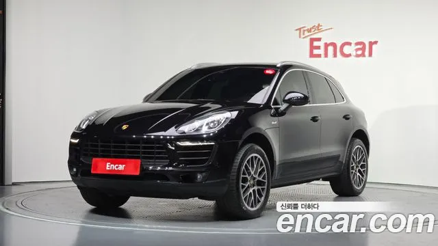 Porsche Macan 2017 — photo 1