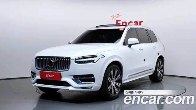 Volvo XC90 2022 — photo 1