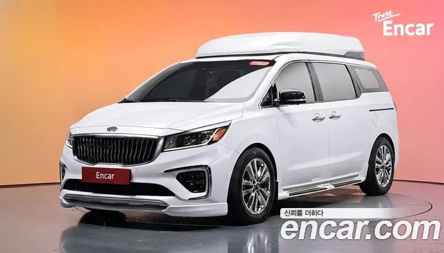 Kia Canival 2018 — photo 1