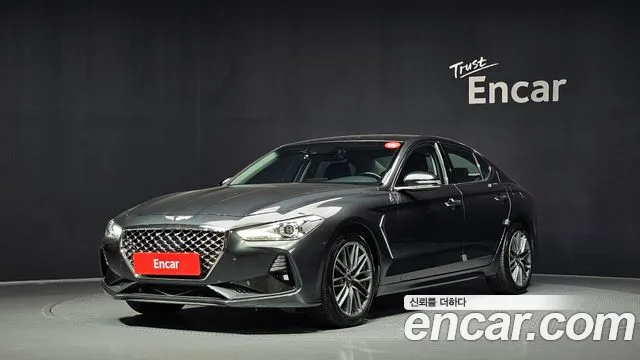 Genesis G70 2018 — photo 1