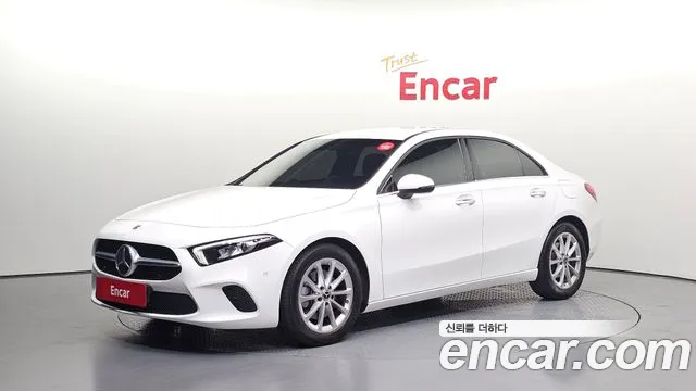Mercedes-Benz A-Class 2020 — photo 1
